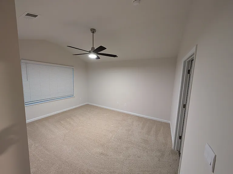 5405 Henley Ridge Dr — Photo 17
