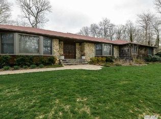 15 Tiber Rd, Syosset, NY 11791