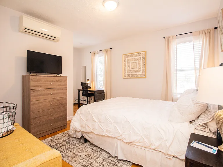 1004 Tremont St #1 — Photo 18