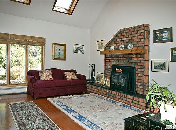 5th image of 6 Priscilla Ave
