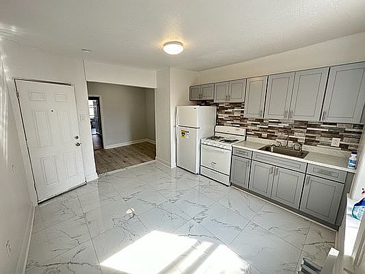 1st image of 180 Rockaway Ave Floor 3