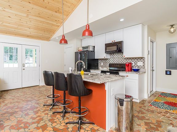5th image of 2331 Highway 52 W Suite G