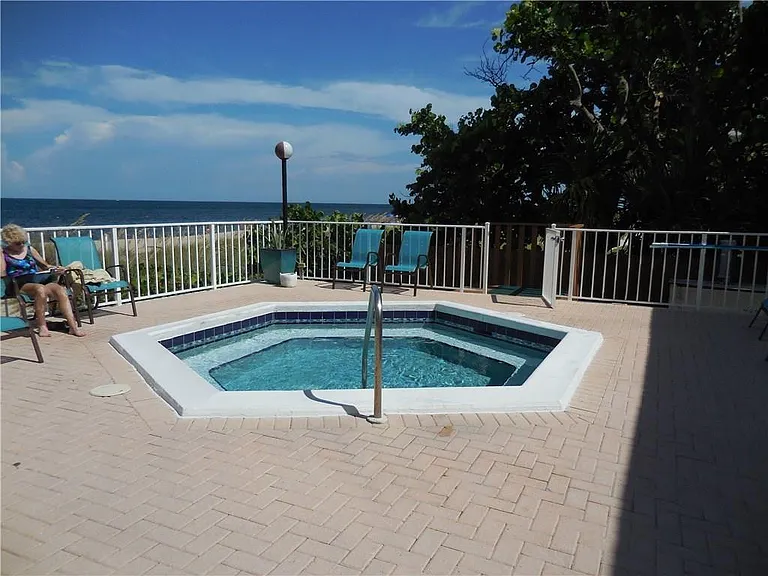 1010 S Ocean Blvd #1515 — Photo 31