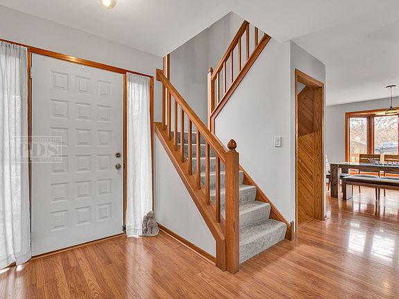 4th image of 810 1/2 Cedar St