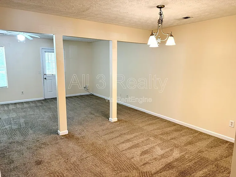 1863 Grove Way — Photo 9
