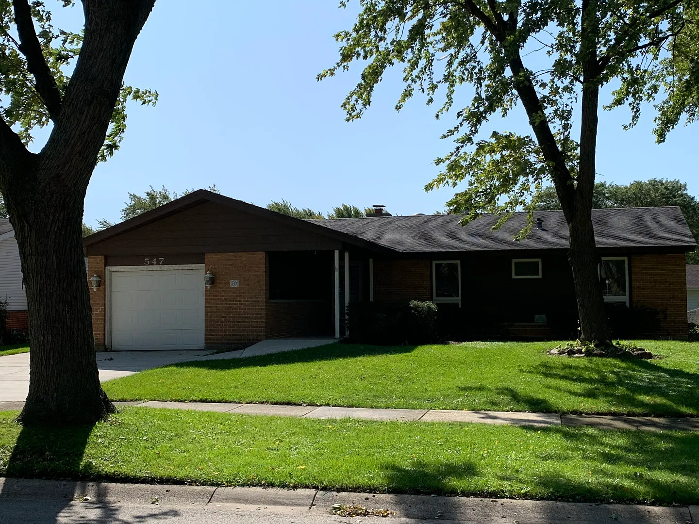 547 Bianco Dr photo 1