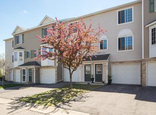 2969 Village Ct, Chanhassen, MN 55317