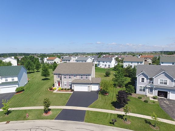 2nd image of 250 W Arden Ln