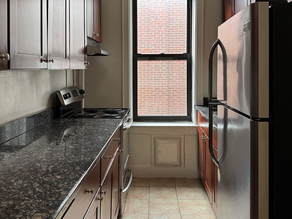1st image of 21-06 33rd St #B9