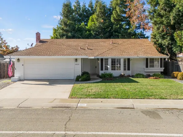 1820 Royo Ranchero Dr, Yuba City, CA 95993