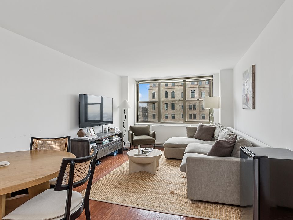 1st image of 301 E 79th St #Phd