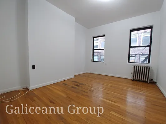 Rented by Lexington Real Estate Group | media 30