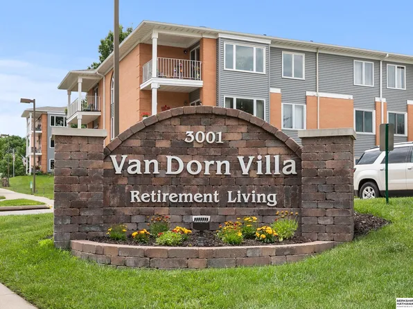 3001 S 51st Street Ct Unit 325 325, Lincoln, NE 68506