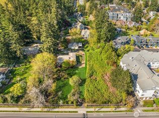 204 Wyatt Way NW, Bainbridge Island, WA 98110