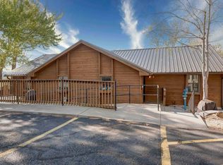 366 Notch Ln #2-4, Reeds Spring, MO 65737
