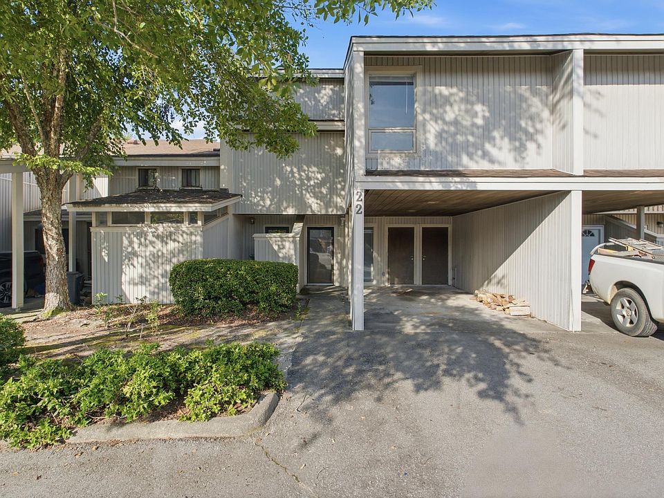 1st image of 22 Royalgate Dr