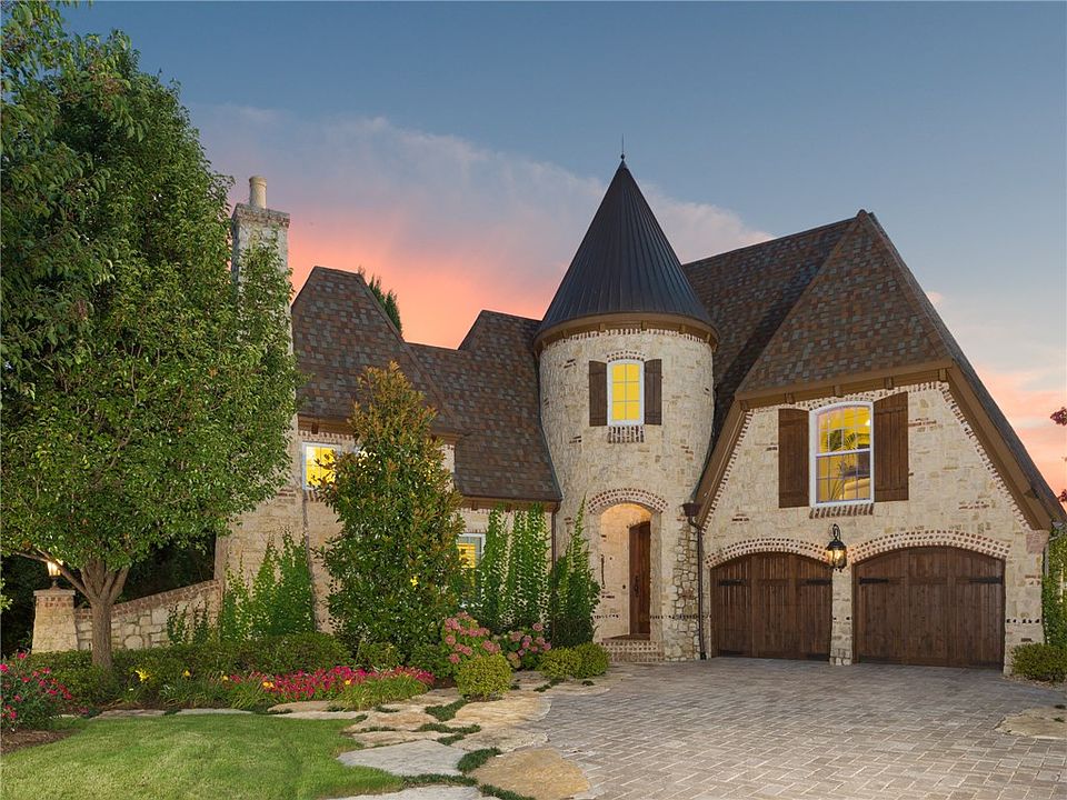 1st image of 5733 Travis Dr