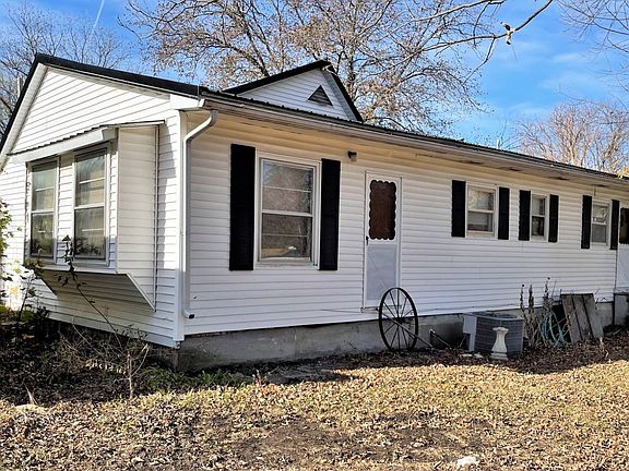 4th image of 605 S Poplar Ave