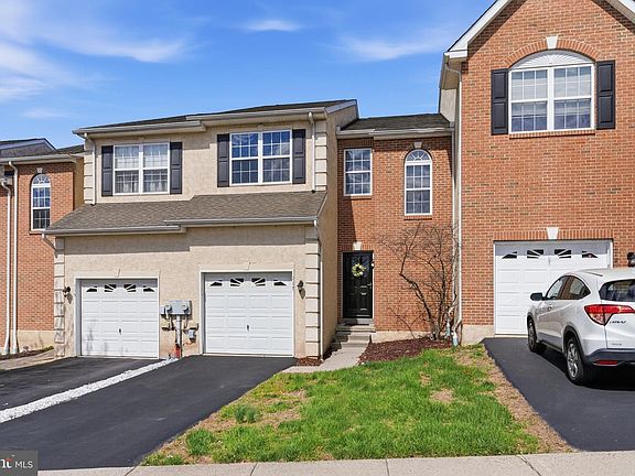 3rd image of 117 Stone Hill Dr