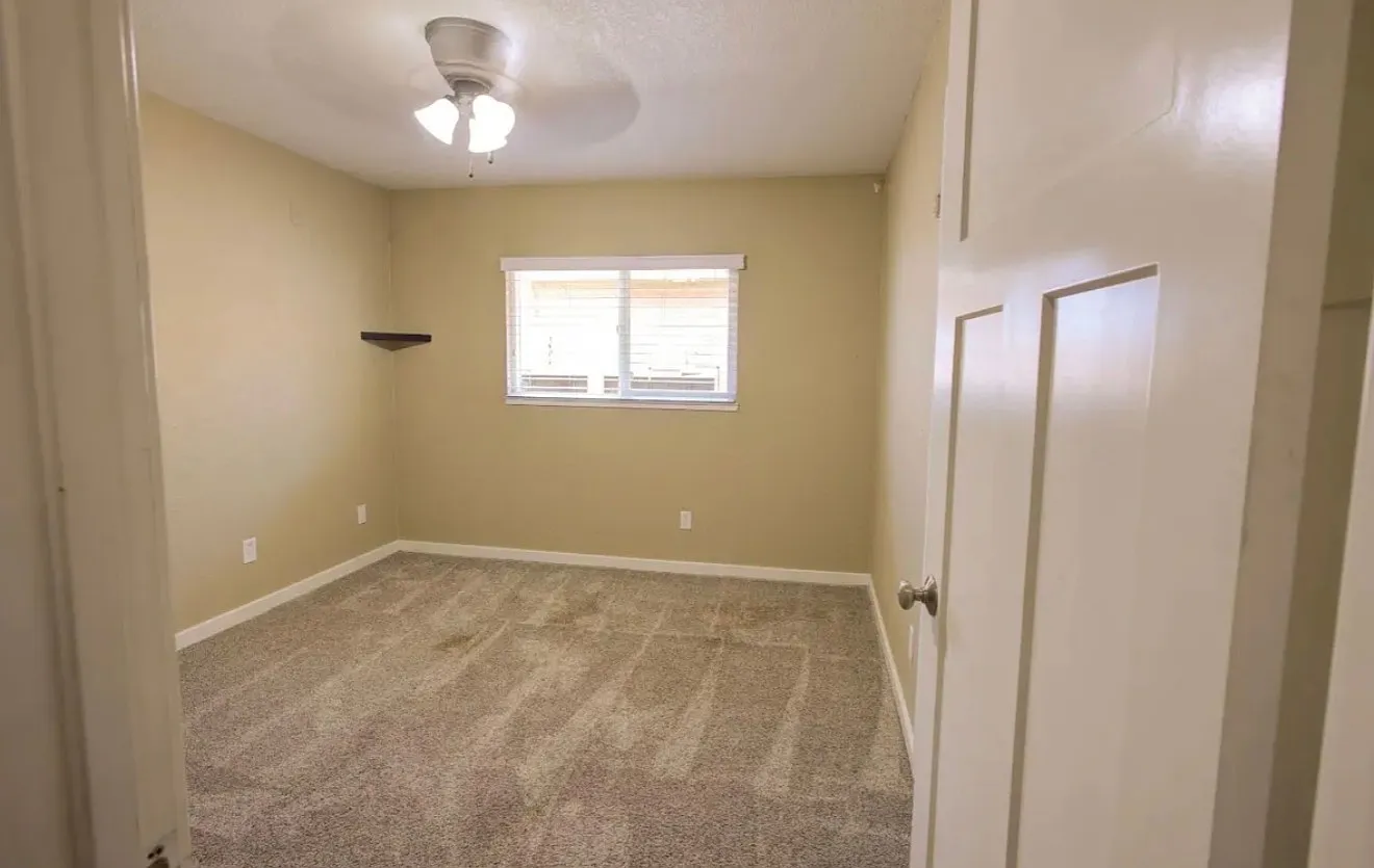 3 bed, 1550 sqft, $2,479 — Photo 4
