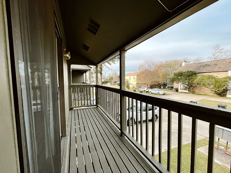 8012 Bayou Fountain Ave — Photo 5