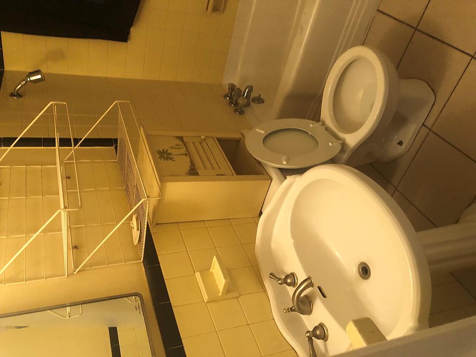 2nd image of 304 2nd Ave N APT 7