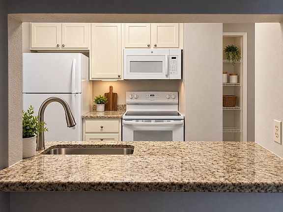 4th image of 2800 Jeanetta St APT 109