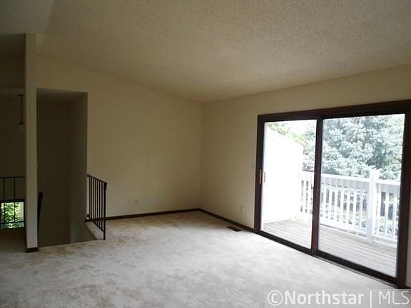 4th image of 2464 Cobble Hill Alcove