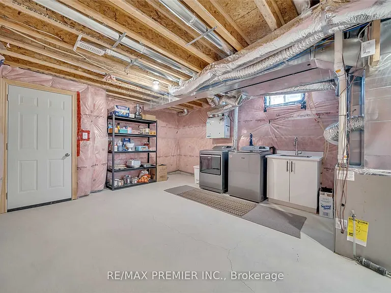 220 Seaview Hts — Photo 21