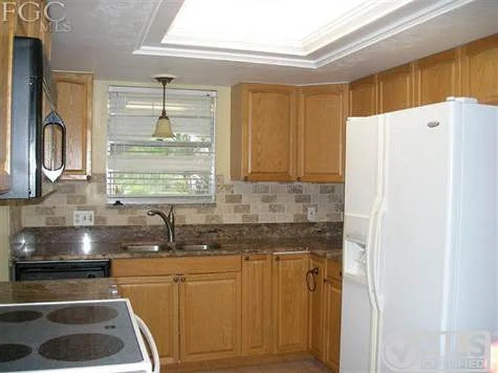 1418 SE 44th St — Photo 3