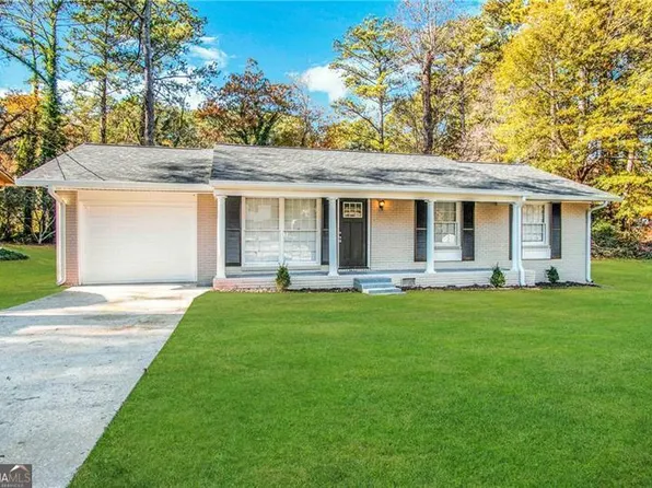 1519 Pine Glen Cir, Decatur, GA 30035