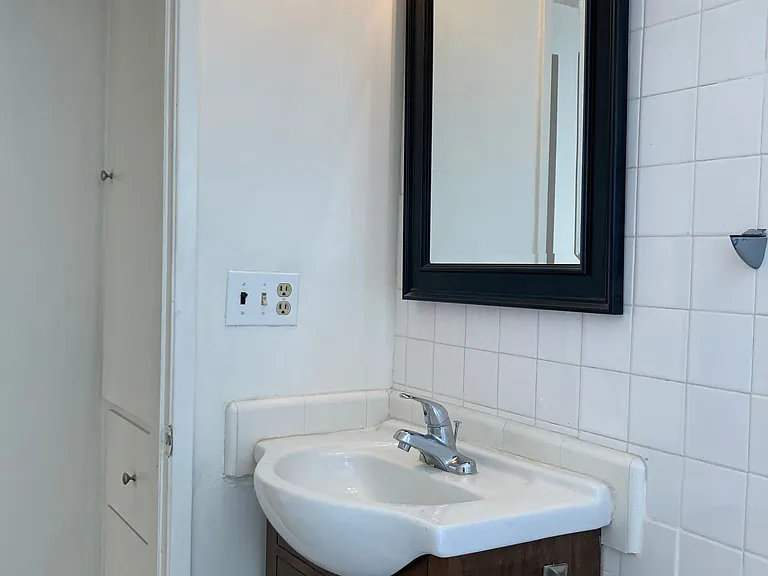 1418 12th St #4 — Photo 7