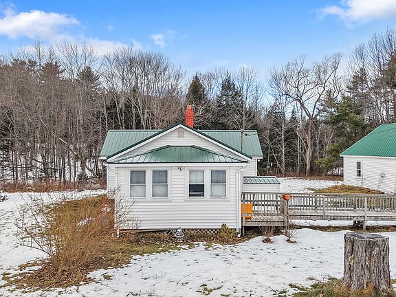 4th image of 905 Wiscasset Road