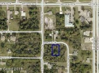 814 Sparkle St SE, Palm Bay, FL 32909