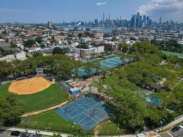 296 Paterson Plank Road image 12 of 13