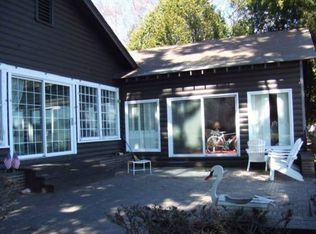 8701 Portage Point Dr, Onekama, MI 49675