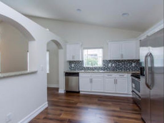 4th image of 012774 Hampton Lakes Cir
