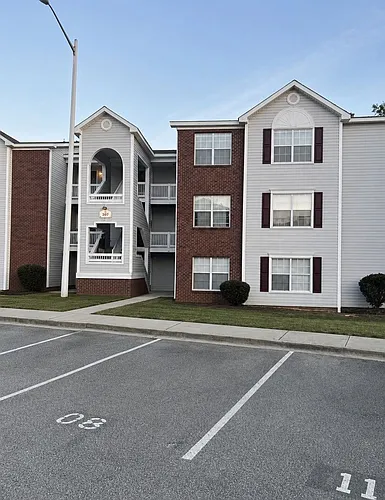 301 Warton Ln #9 Photo 1