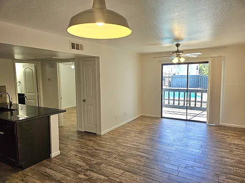 4313 N 19th Ave #102 Photo 1