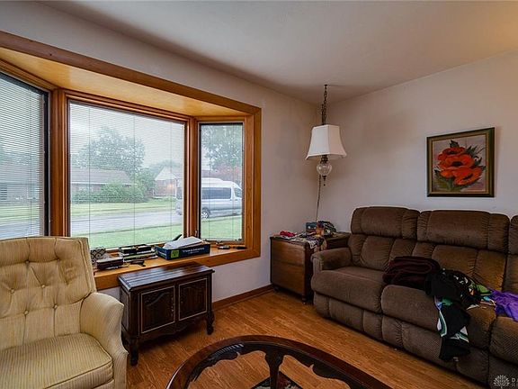 4th image of 3817 Mengel Dr