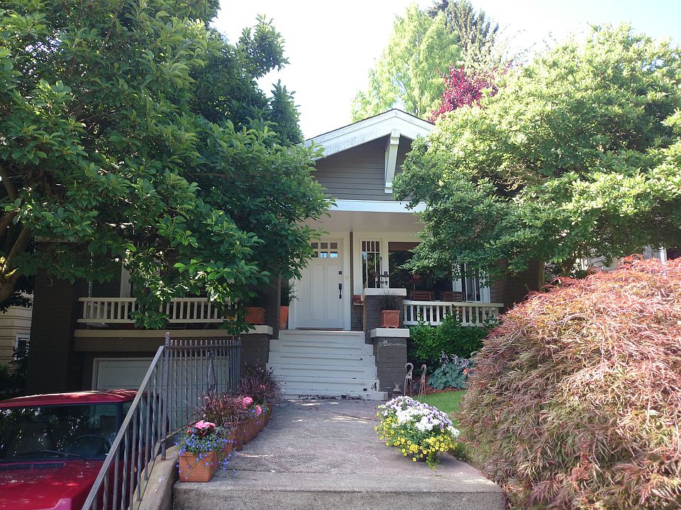 1st image of 829 E Gwinn Pl