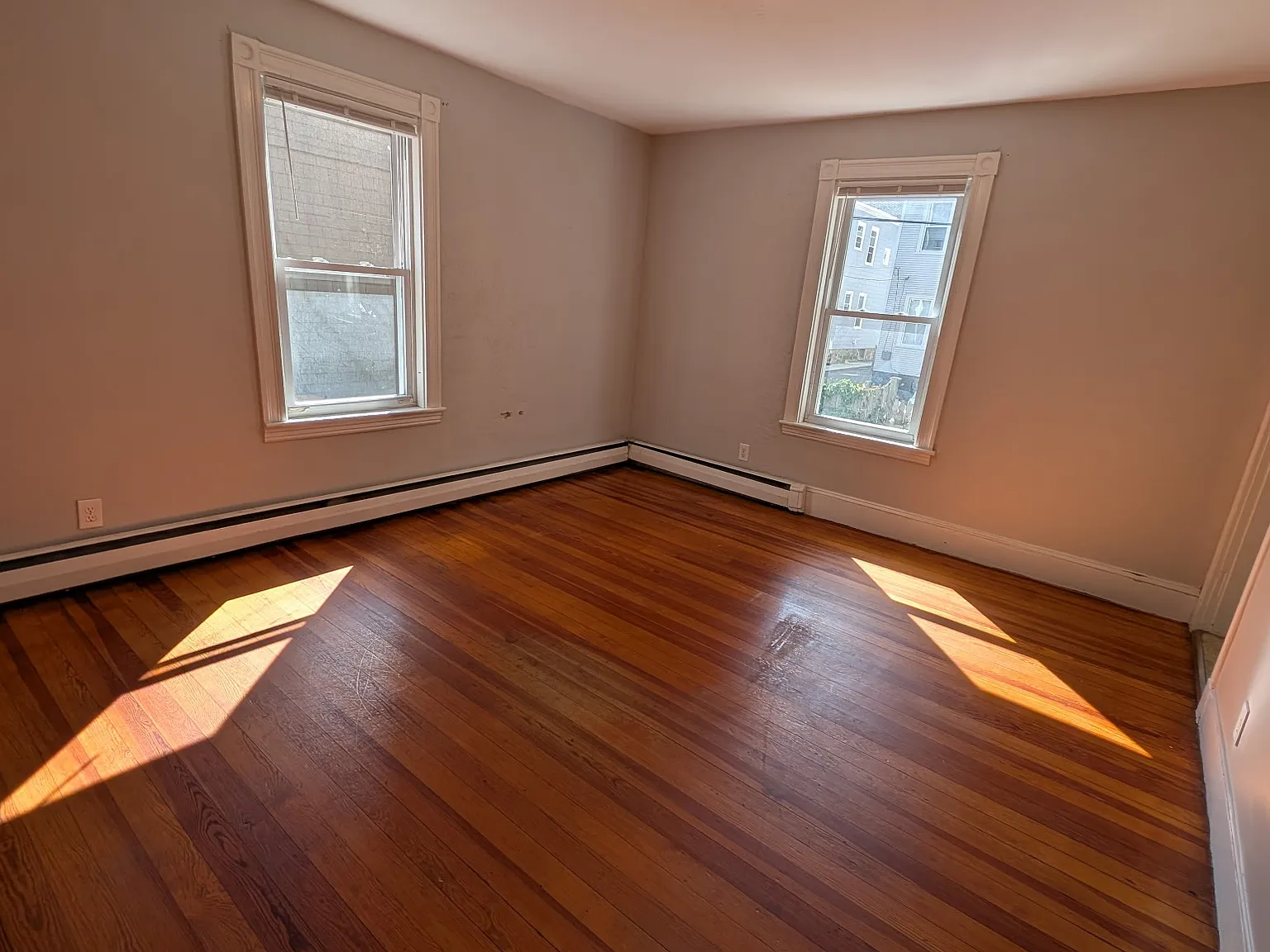 2 bed, 1200 sqft, $2,625 — Photo 4