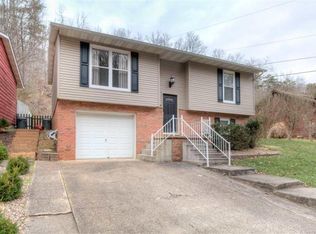 1 Lost Valley Dr, Huntington, WV 25705
