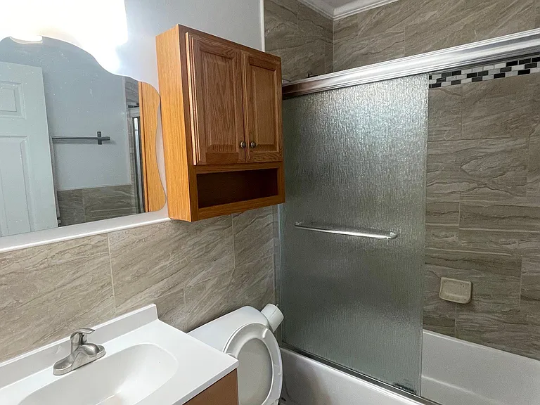 287 Commercial St #32 — Photo 13