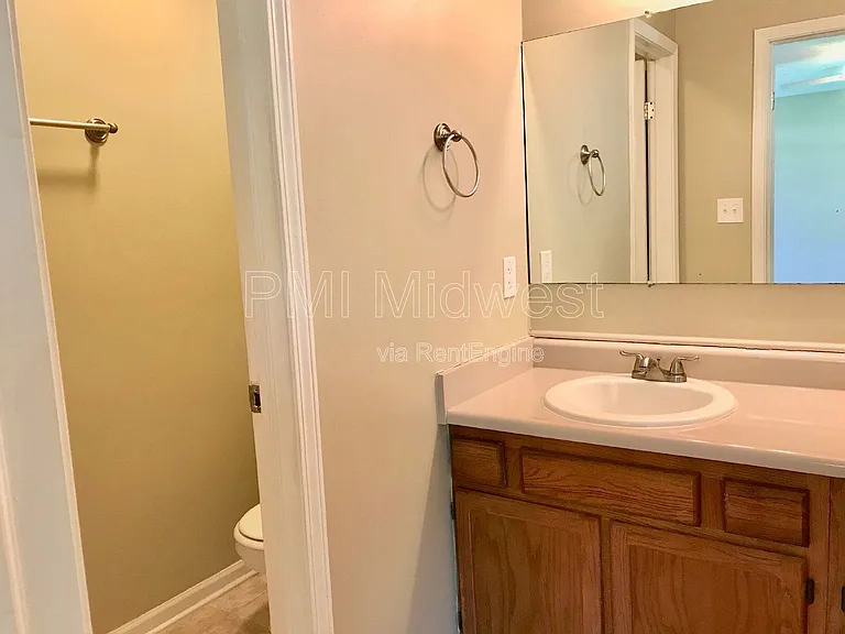 3215 Keystone Lakes Way — Photo 40