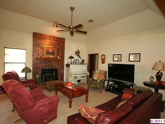 4th image of 13771 S Oak St E