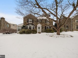 5204 Apache Ln, Drexel Hill, PA 19026
