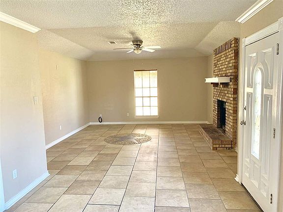 3rd image of 2280 Monica St