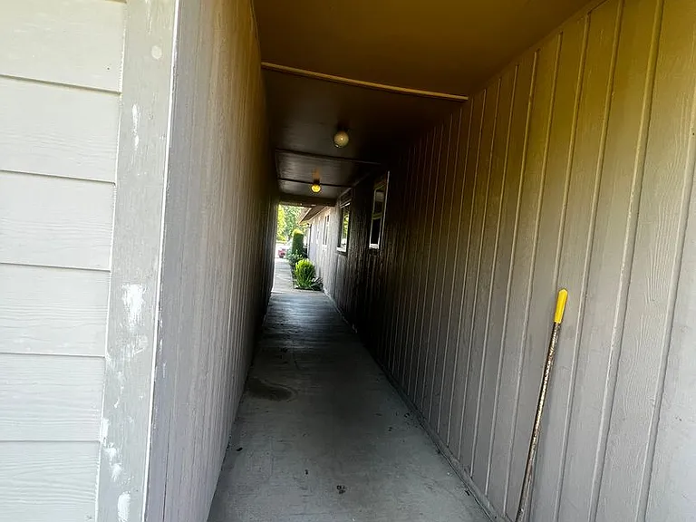 Adorable 2 Bedroom in Lynden! — Photo 21