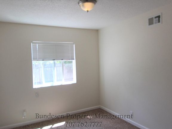 5th image of 15 Woodworth Way